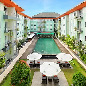 Harris & Residences Riverview Kuta, Bali Отель
